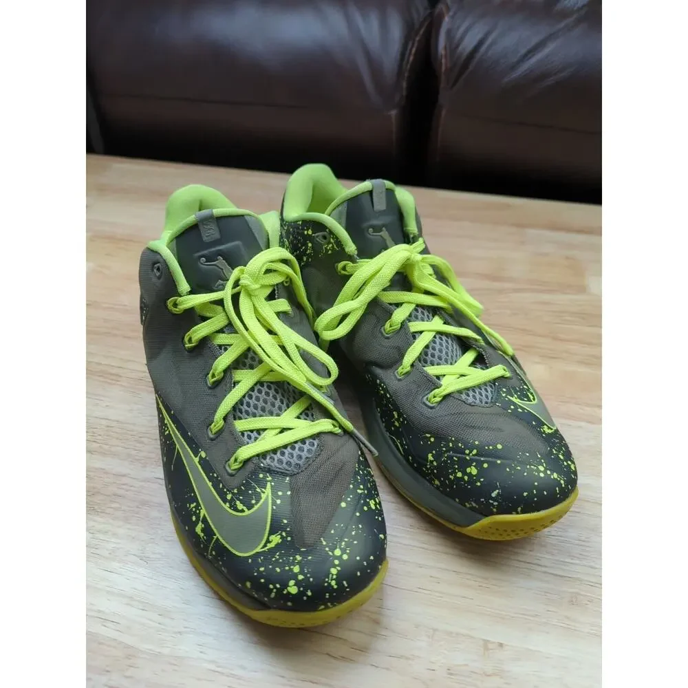 Size 11 - Nike Max LeBron 11 Low Dunkman 642848-200